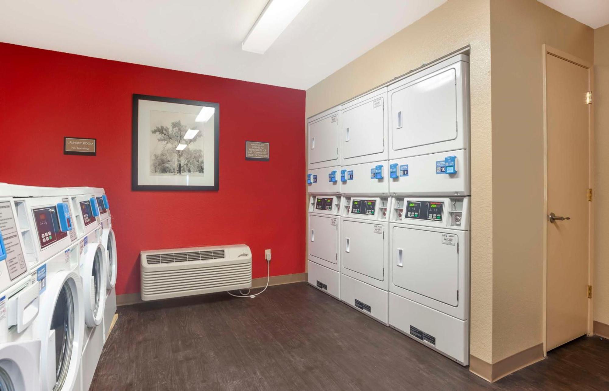 Extended Stay America Suites - San Diego - Mission Valley - Stadium Buitenkant foto